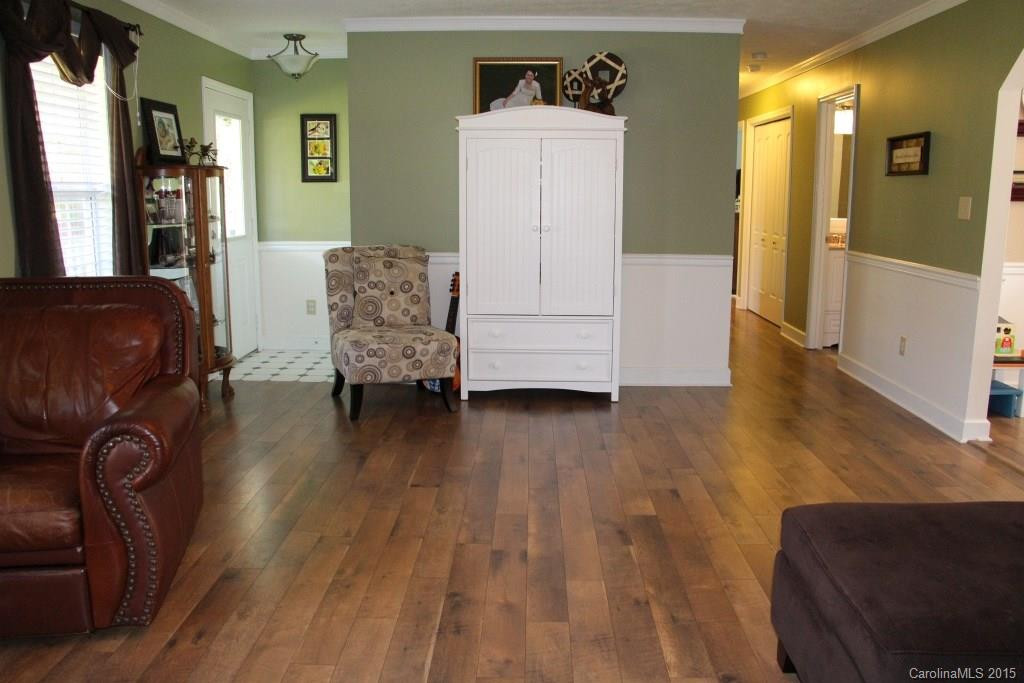 111 Forest Avenue - Photo 7