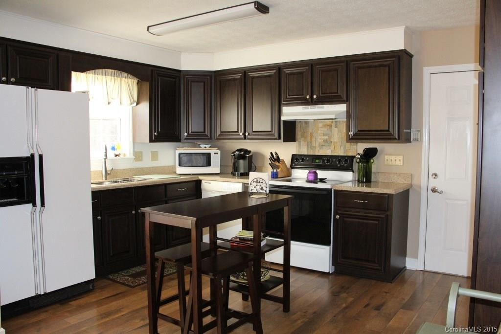 111 Forest Avenue - Photo 8