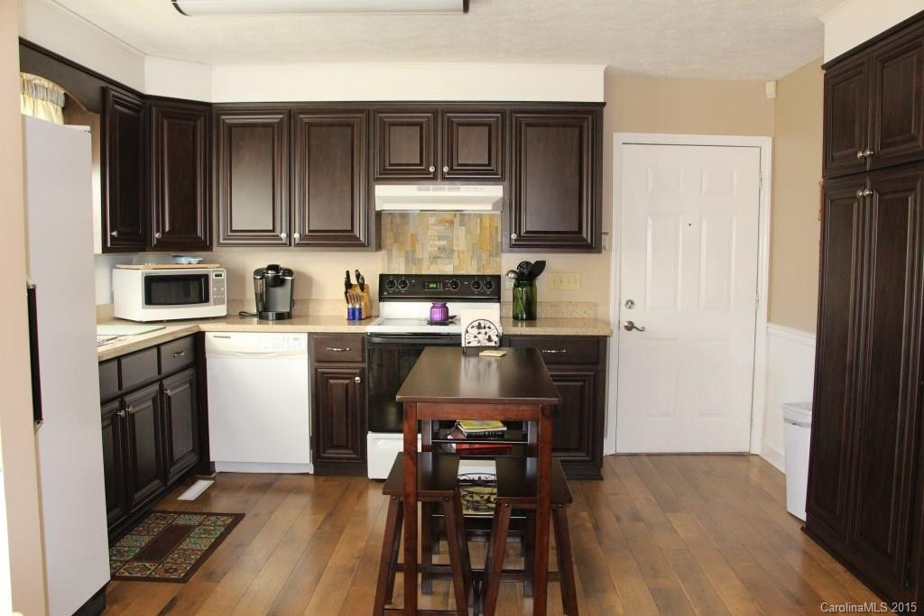 111 Forest Avenue - Photo 10