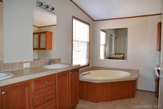 523 Lukes Loop - Photo 8