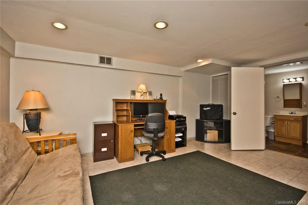 10 Beechwood Road #5 - Photo 20