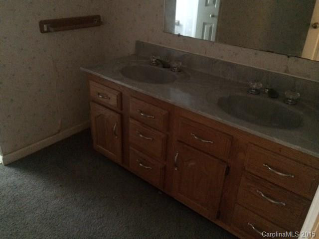 228 Holly Hills Drive - Photo 16