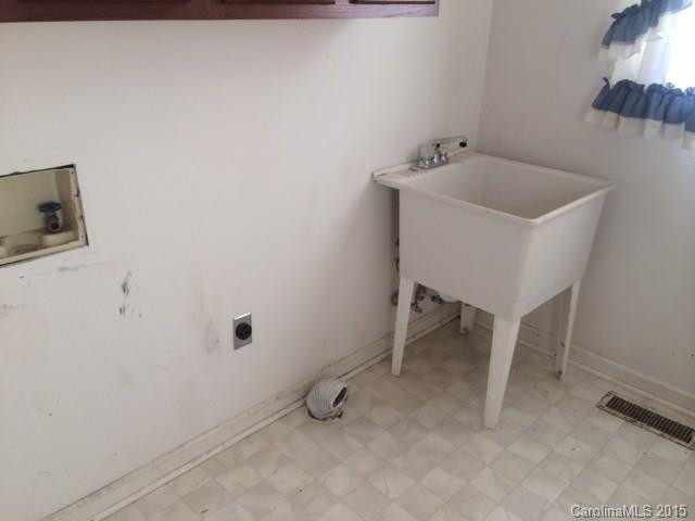 228 Holly Hills Drive - Photo 9