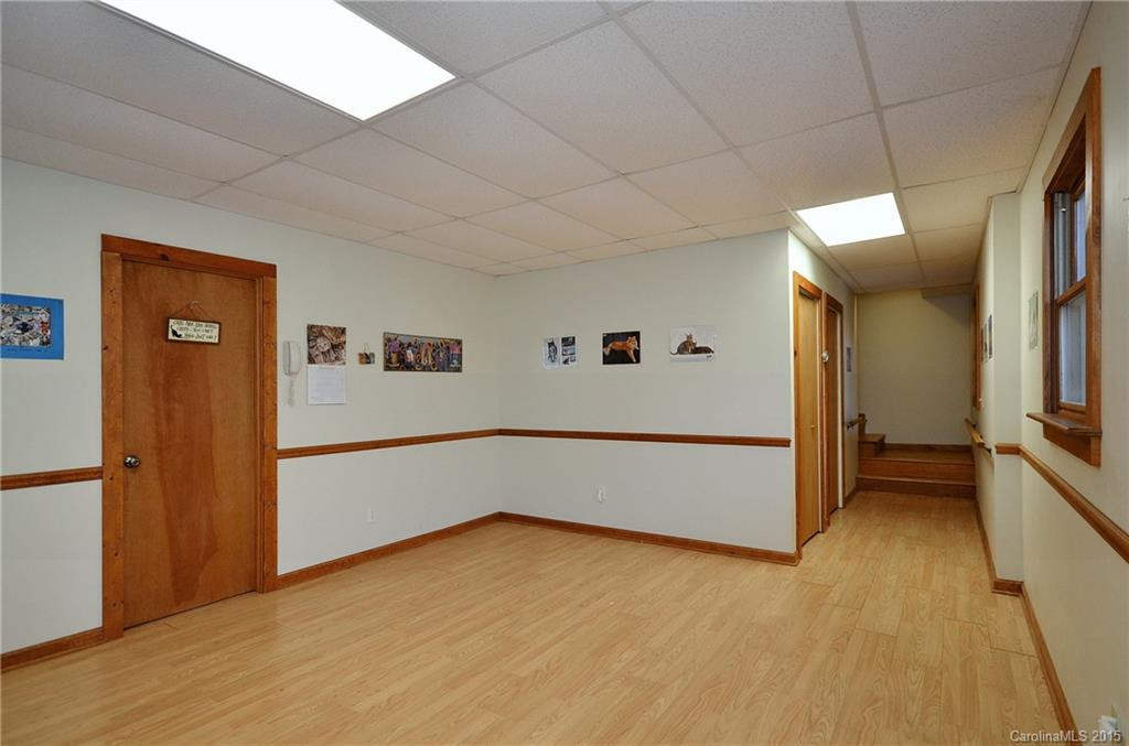 201 Oakwood Lane - Photo 20