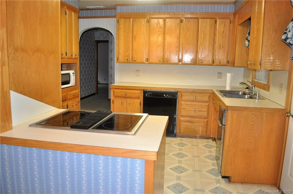 517 Valley Road - Photo 11