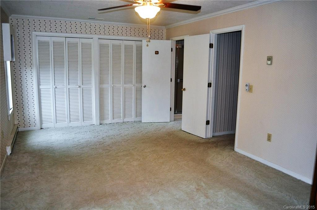 517 Valley Road - Photo 15