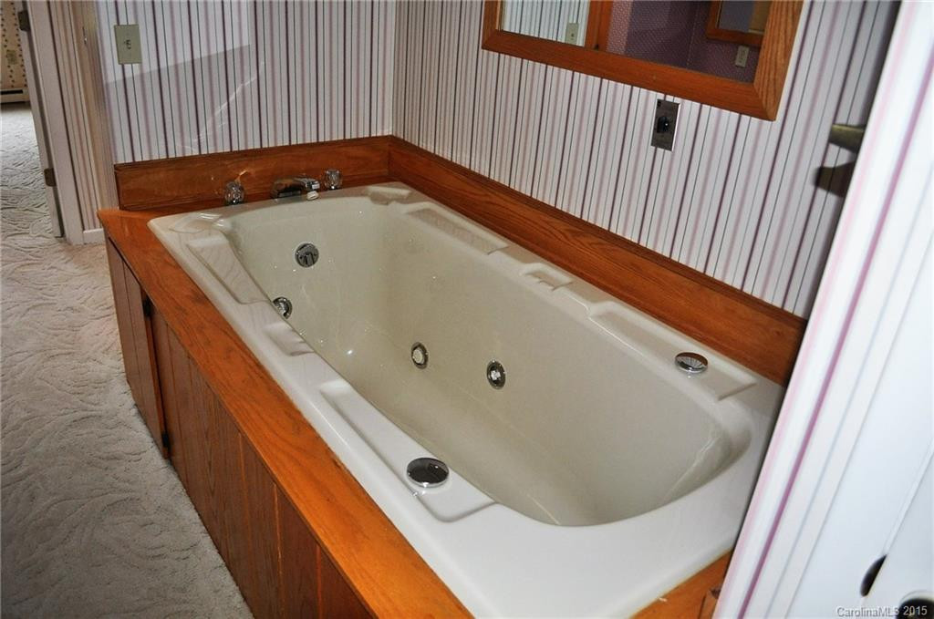 517 Valley Road - Photo 16