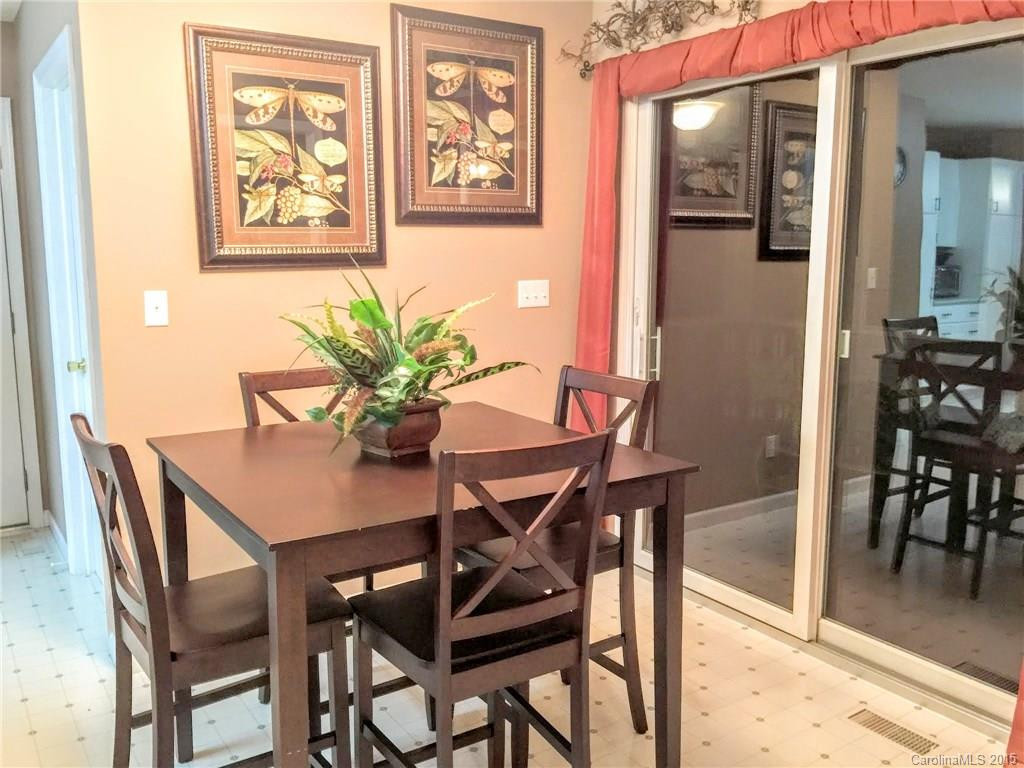 877 Mountain Haven Drive - Photo 8
