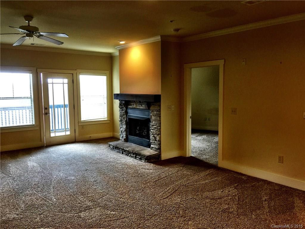 9 Kenilworth Knoll #Unit 304 - Photo 5