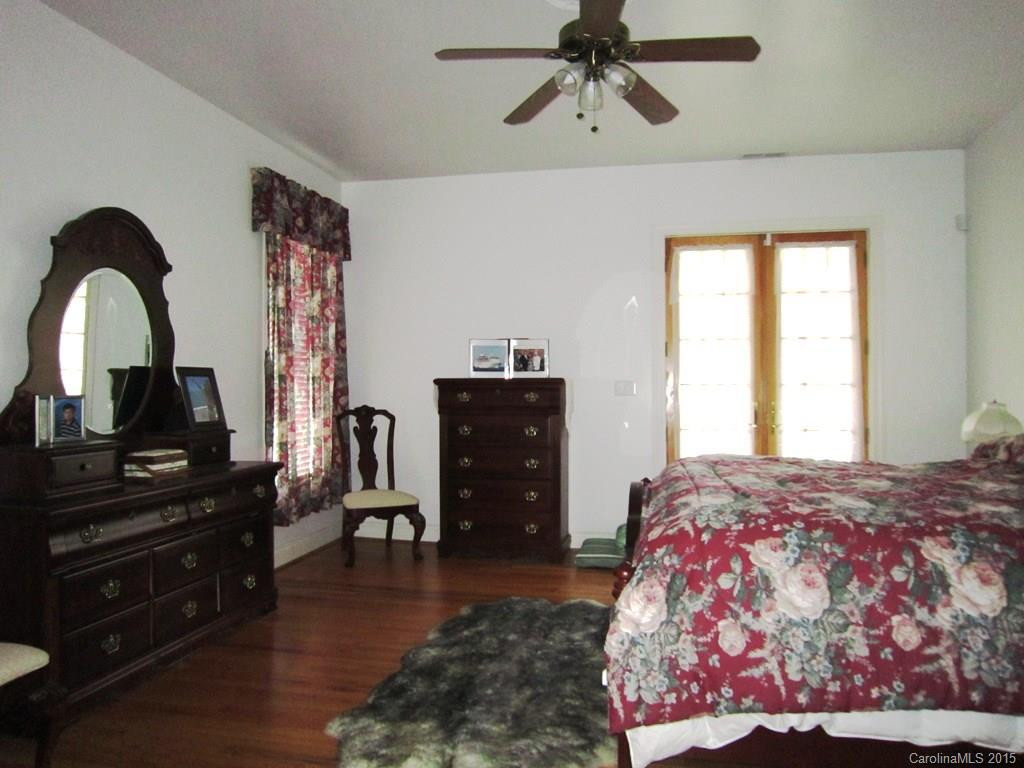 685- Graham Road - Photo 11