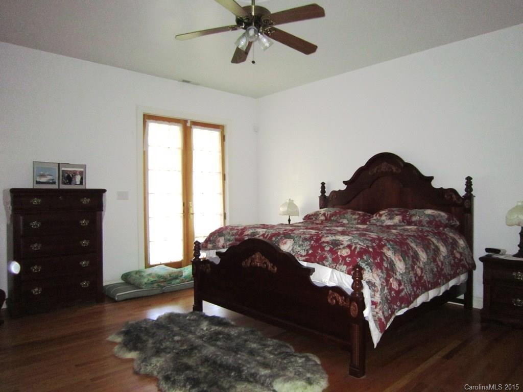 685- Graham Road - Photo 12