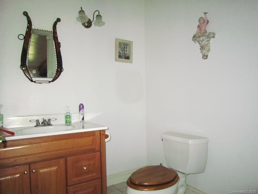 685- Graham Road - Photo 18