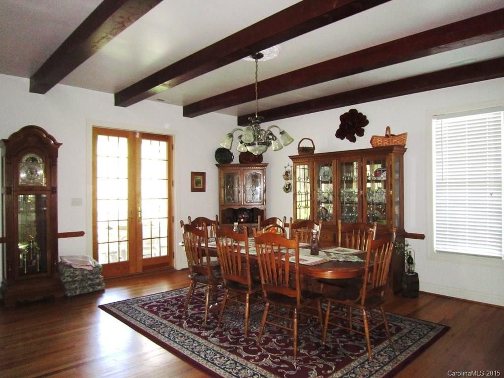 685- Graham Road - Photo 4