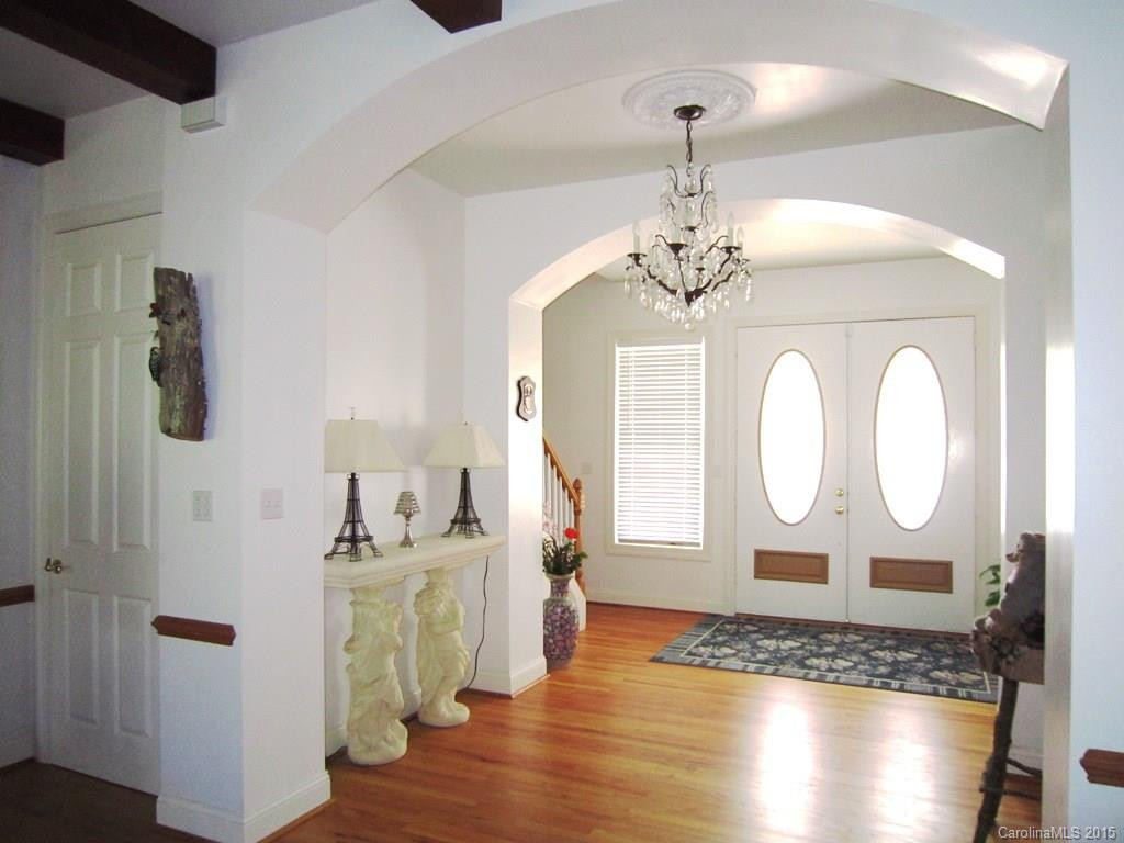 685- Graham Road - Photo 9