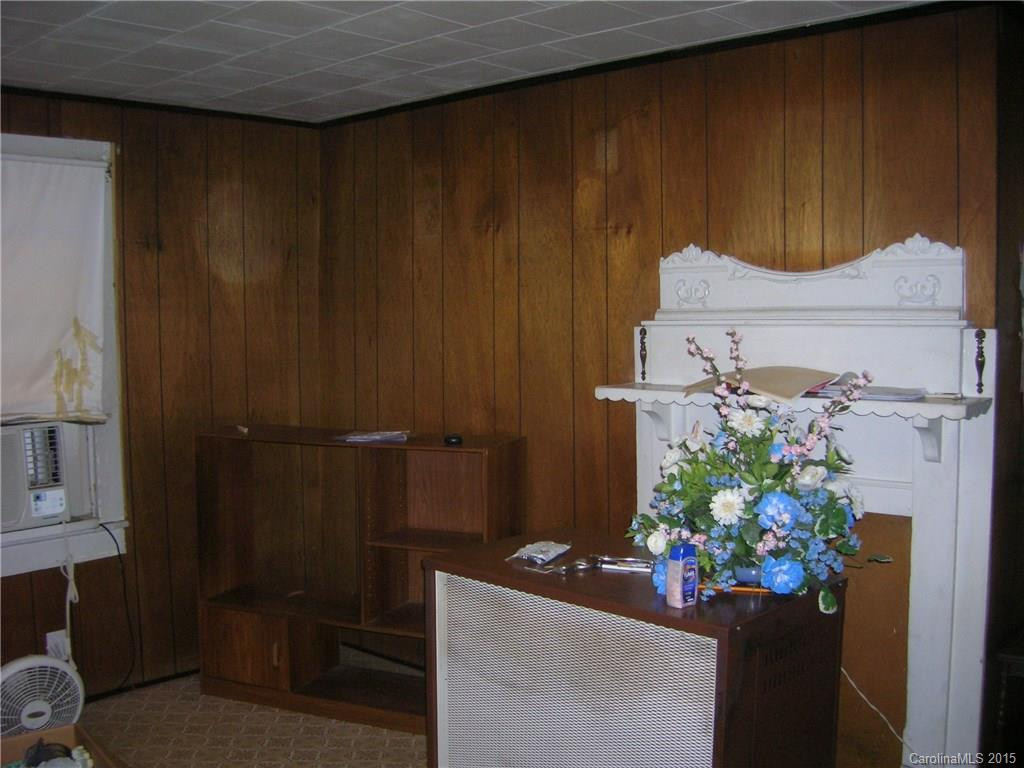 120 Green Street - Photo 2