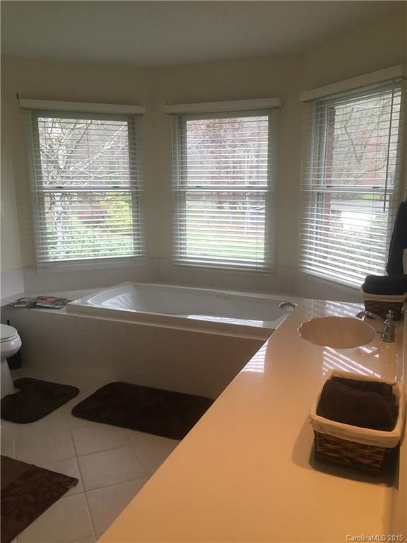 302 RoseHill Road - Photo 11