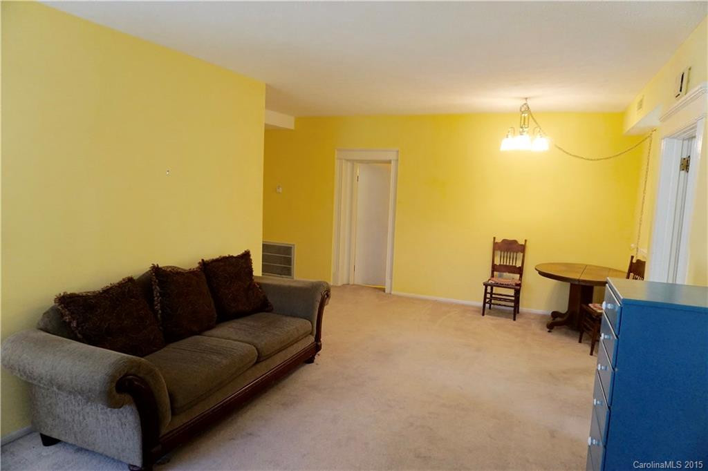 622 Haywood Street #B-6 - Photo 3