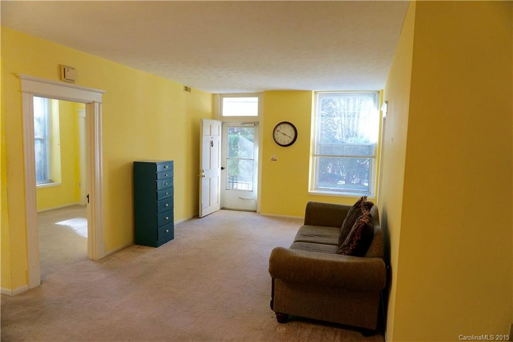 622 Haywood Street #B-6 - Photo 4