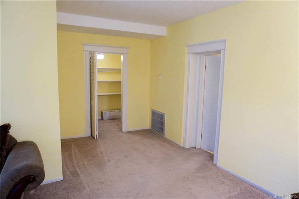622 Haywood Street #B-6 - Photo 8