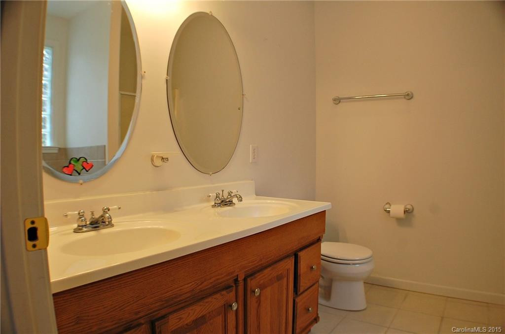 41 Poplar Creek - Photo 13