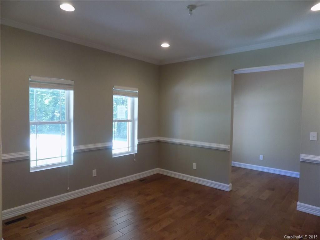 486 Timberland Drive - Photo 3