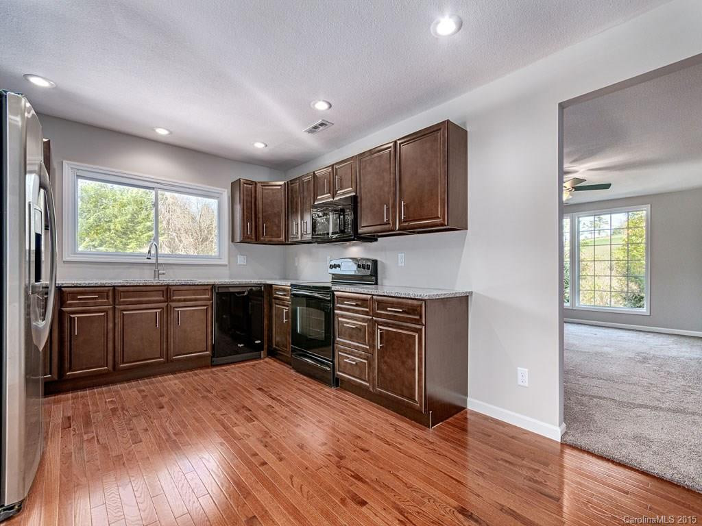 22 Walt Haven Drive - Photo 4