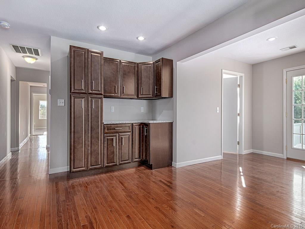 22 Walt Haven Drive - Photo 5