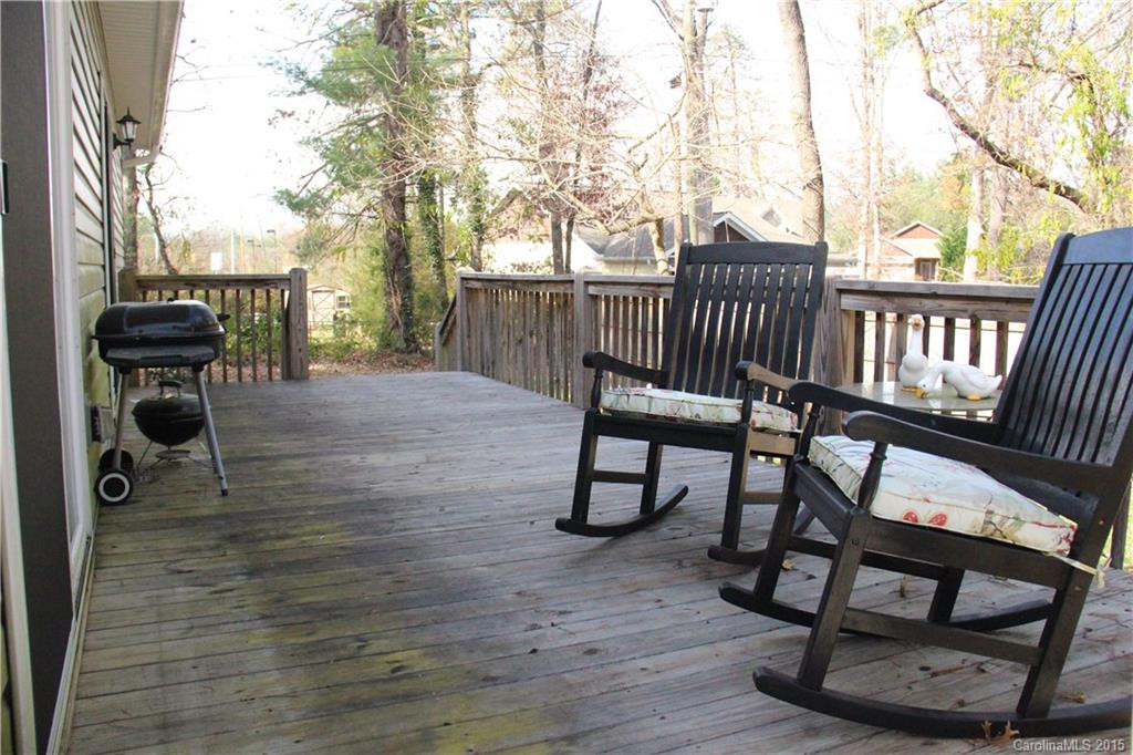 14 Sherwood Forest Drive #8R - Photo 16