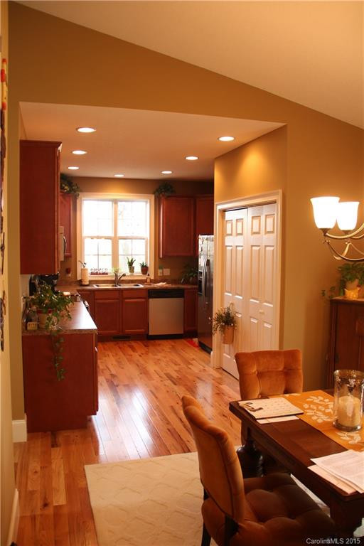 14 Sherwood Forest Drive #8R - Photo 8