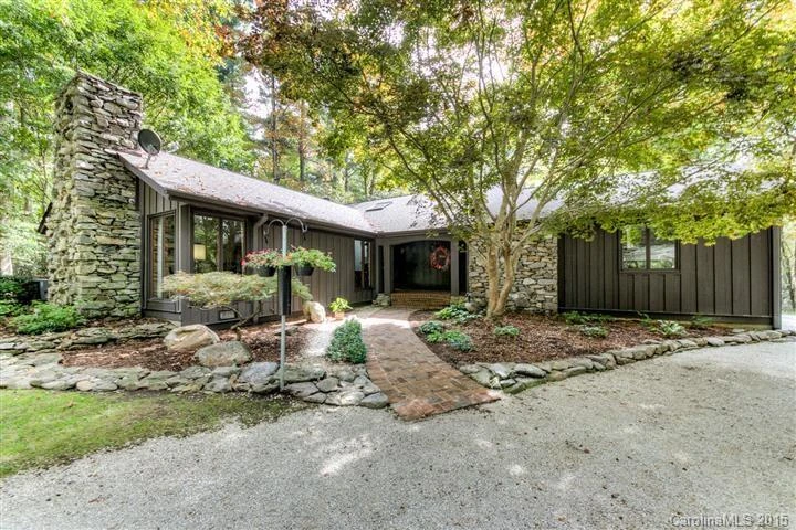 1236 Olde Chanteloup Court
