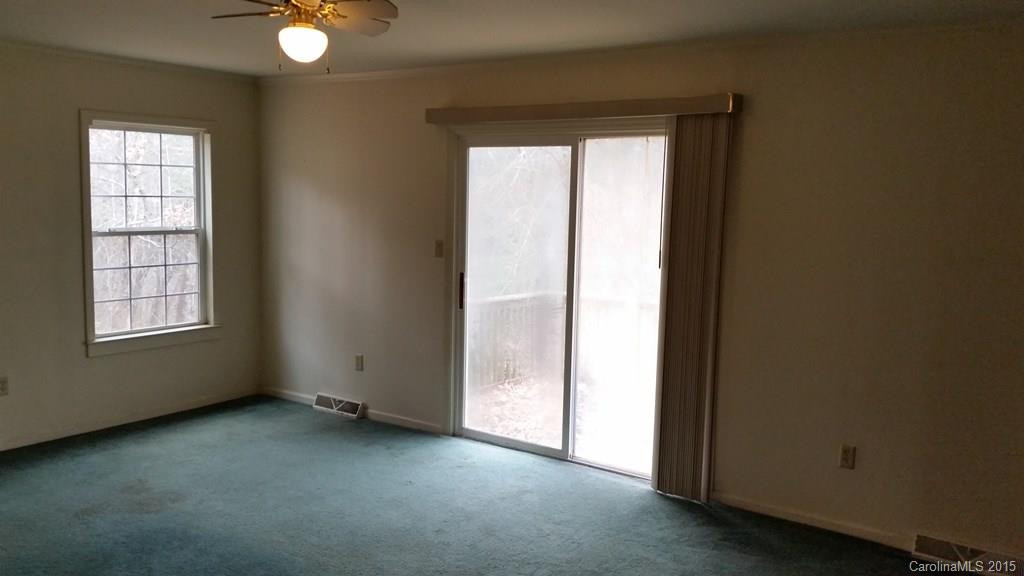 109 Greenbriar Woods Road - Photo 4