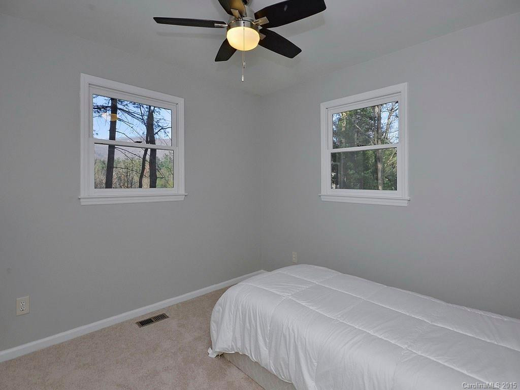 17 Fairview Hills Drive - Photo 8