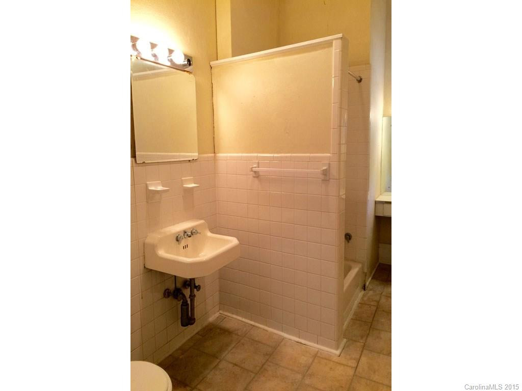 915 Hillcrest Street - Photo 10