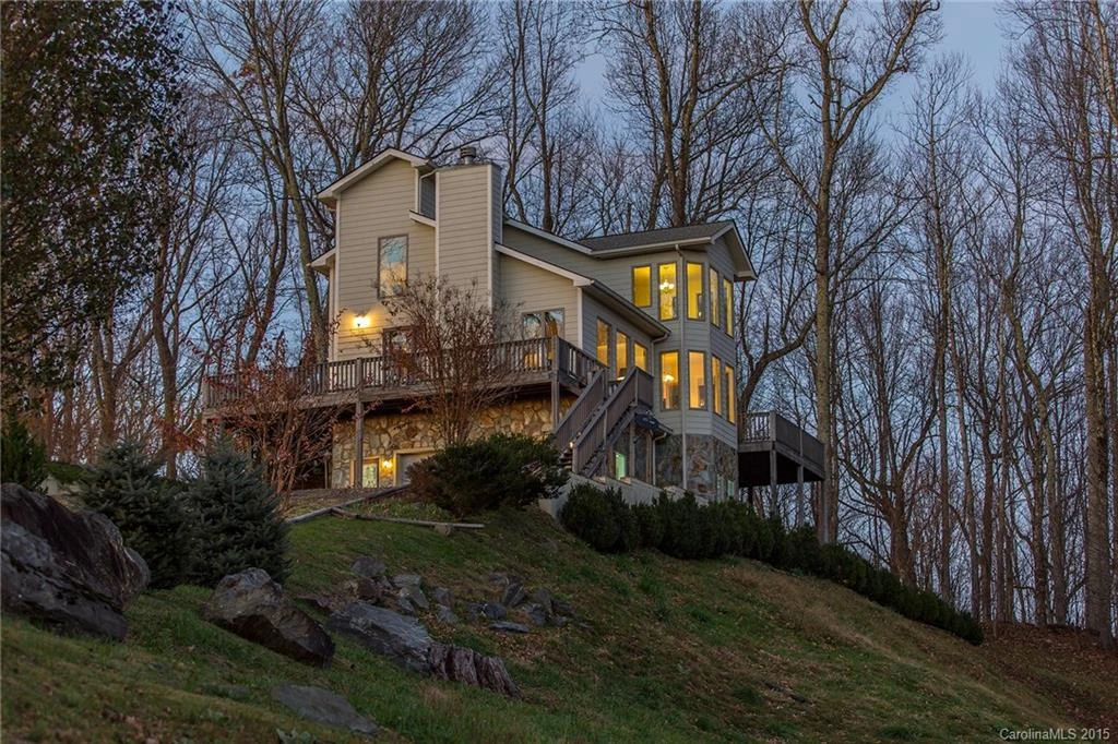 1374 Mountain View Road