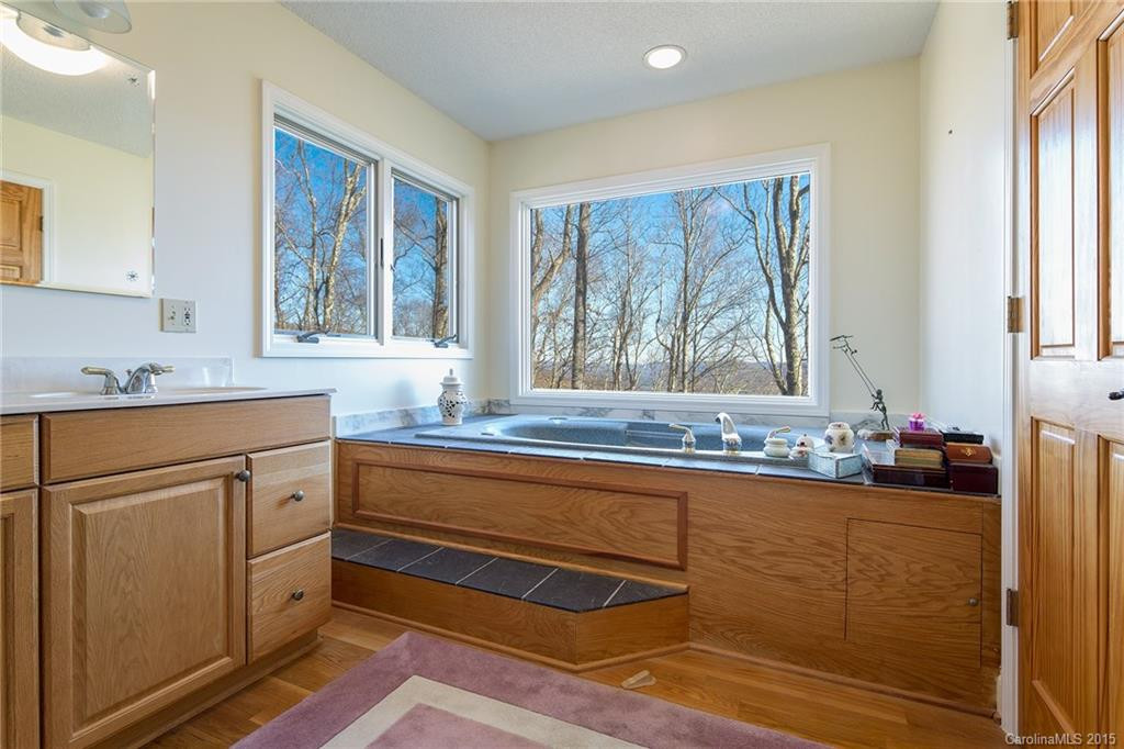 1374 Mountain View Road - Photo 7