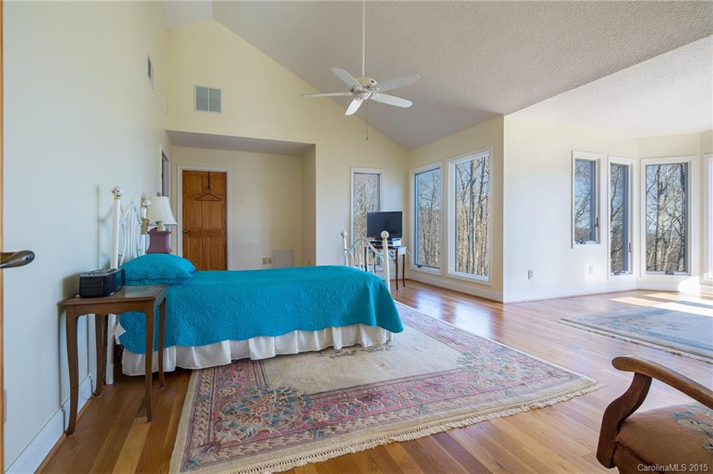 1374 Mountain View Road - Photo 8