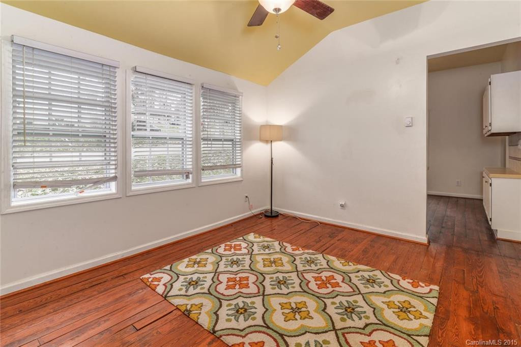 8 Lawndale Avenue - Photo 5