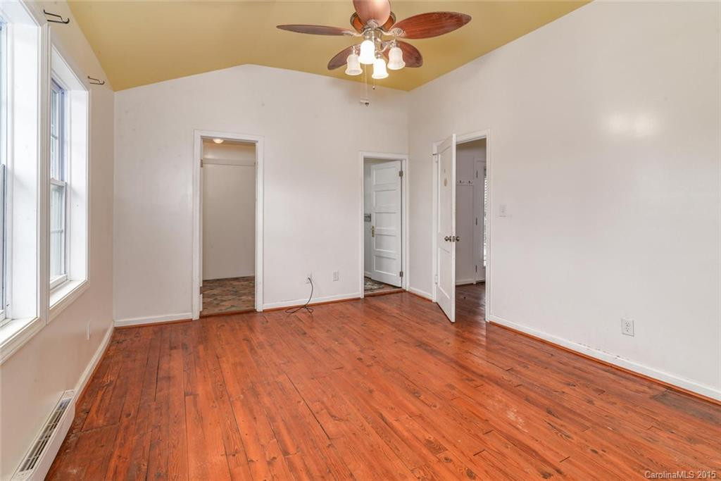 8 Lawndale Avenue - Photo 8