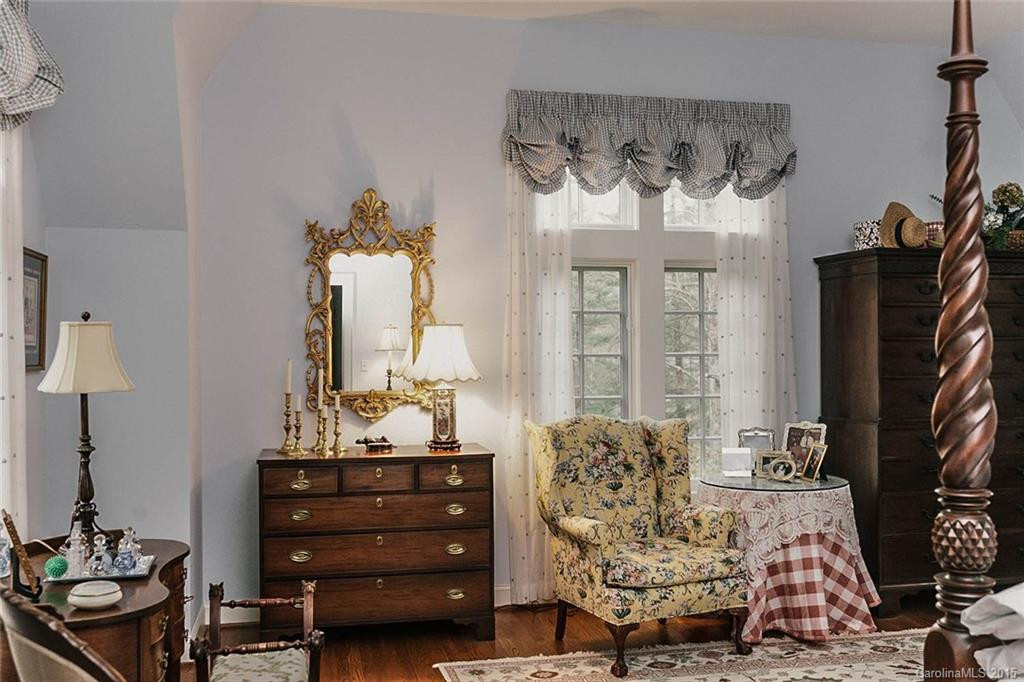341 Vanderbilt Road - Photo 13