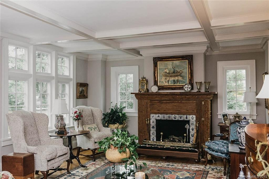 341 Vanderbilt Road - Photo 5