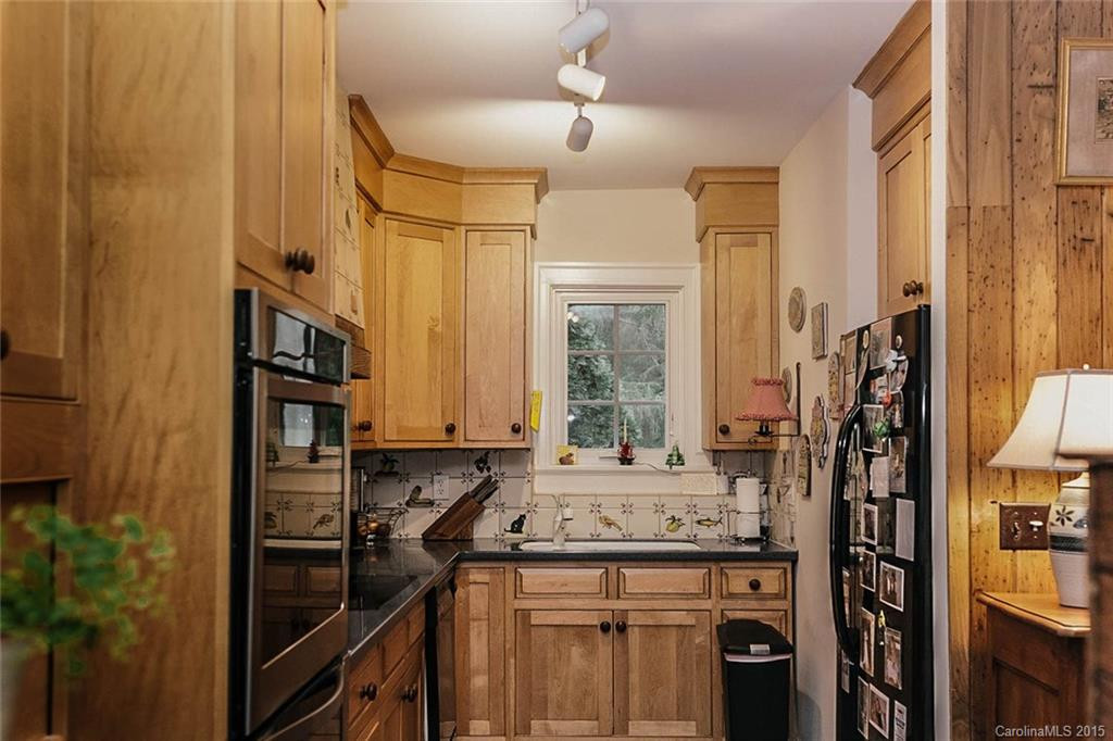 341 Vanderbilt Road - Photo 9