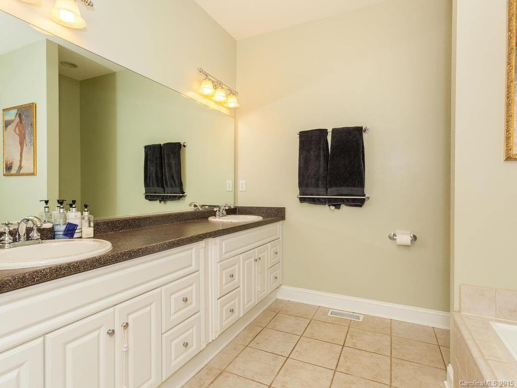 385 Bradford Hill Road - Photo 14