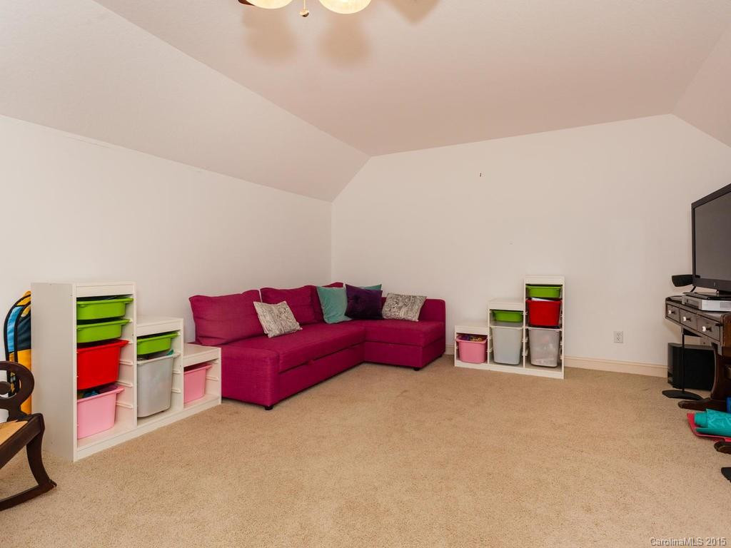 385 Bradford Hill Road - Photo 18