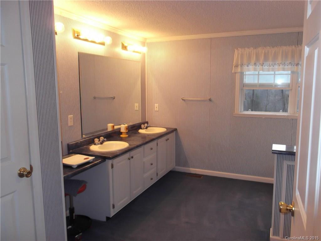 213 Odom Way - Photo 10