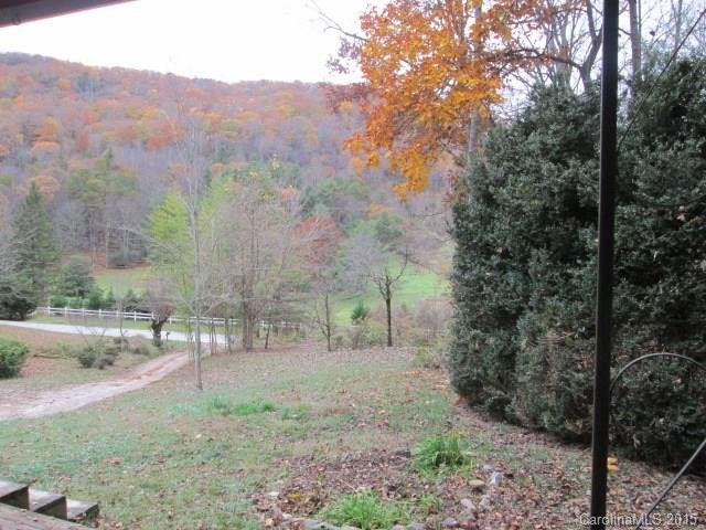 269 Terrys Gap Road - Photo 4