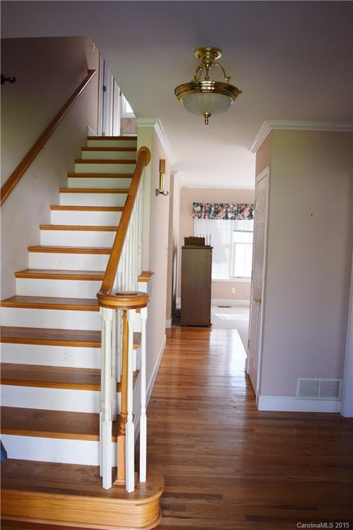 6 Cambridge Drive - Photo 3