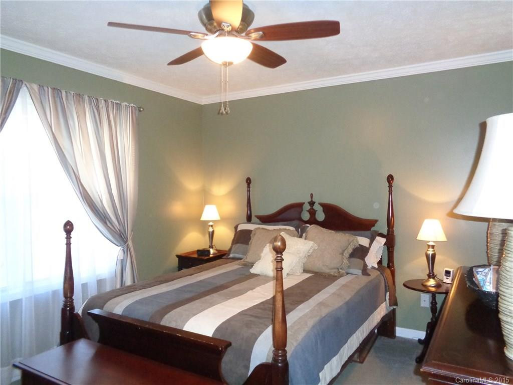 20 Hillside Drive - Photo 12