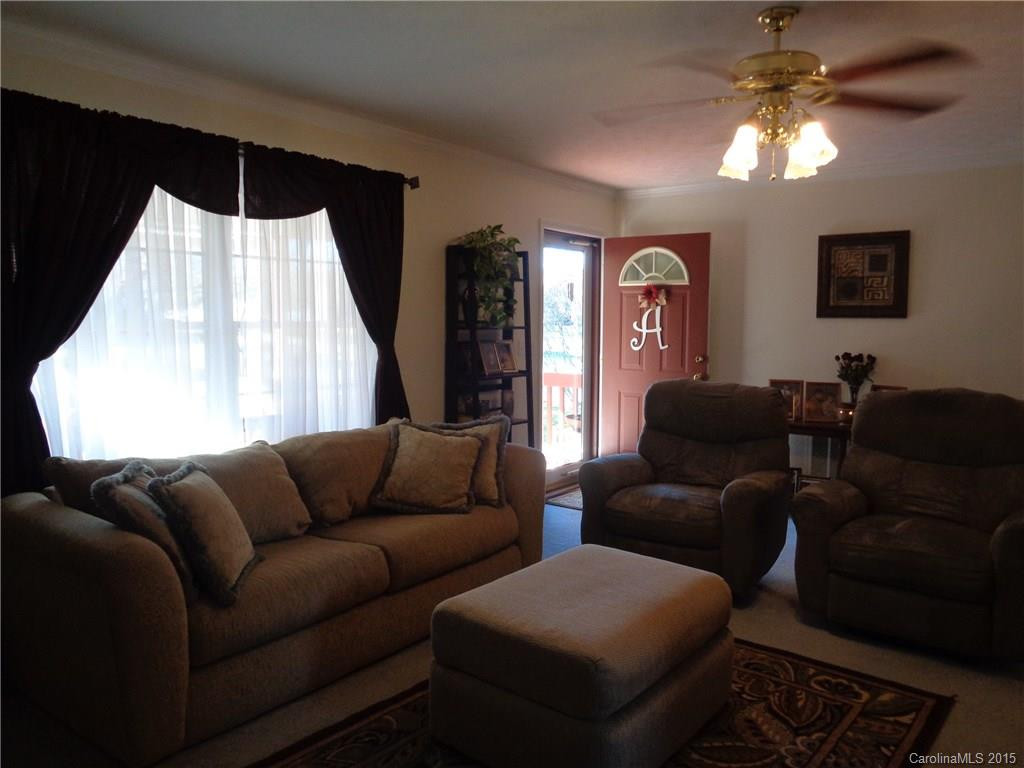 20 Hillside Drive - Photo 5