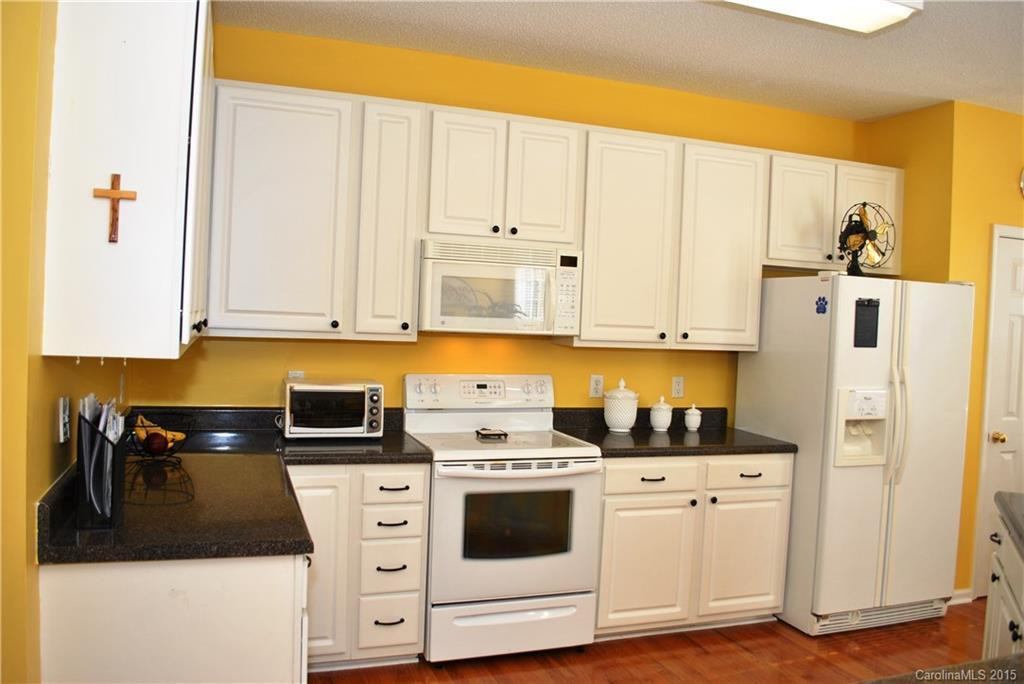 101 Riverbirch Drive #66 - Photo 11