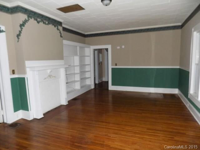 216 Powell Street - Photo 3